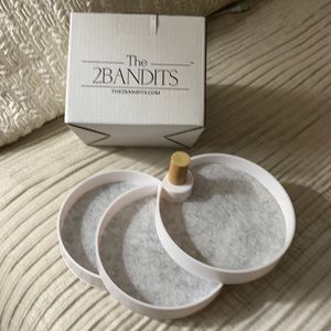 The 2Bandits Tiered Catchall Tray